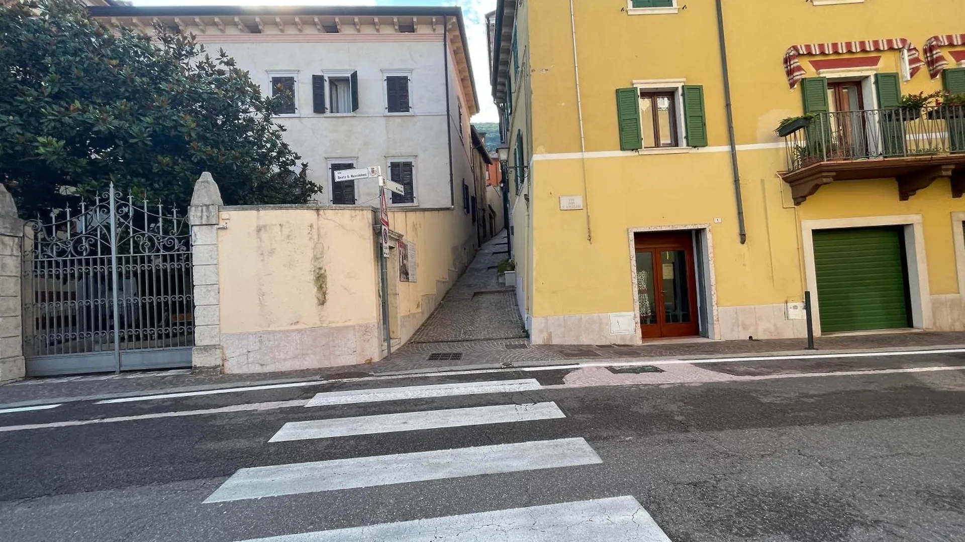 Casa Francesca Apartment Castelletto Di Brenzone Italy